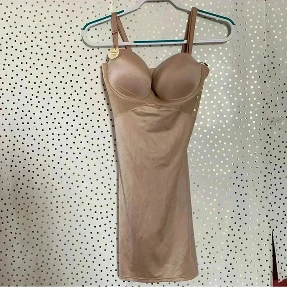 Spanx Full Slip NWT - Picture 2 of 12